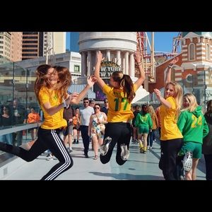 Meet your Posher, Holly